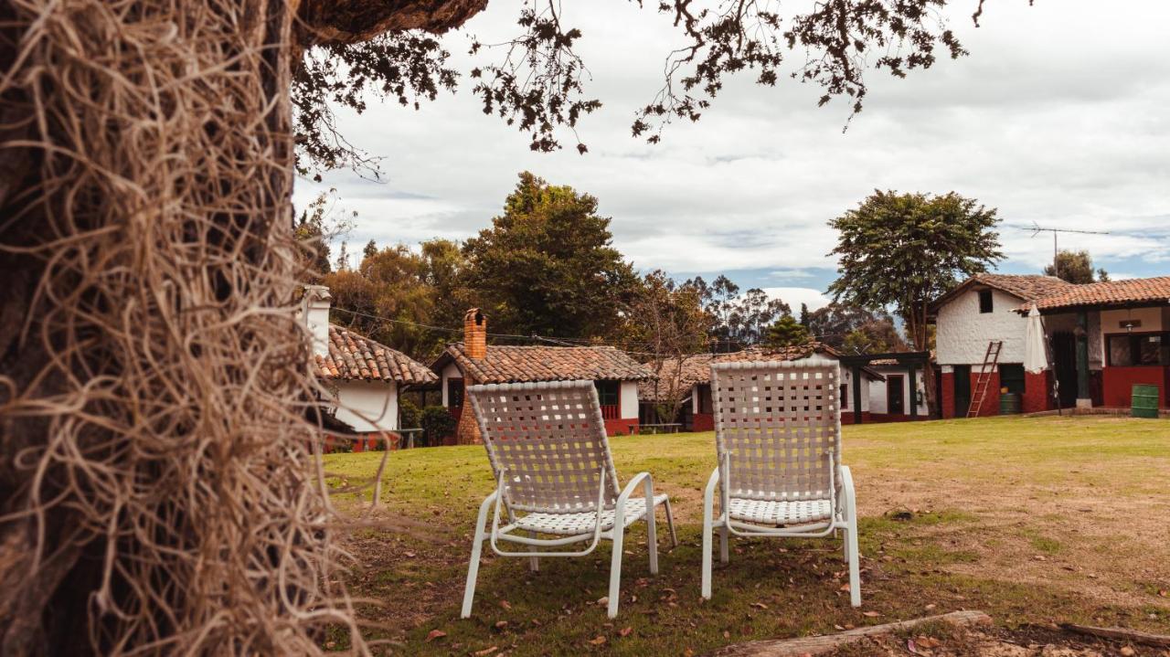 Hotel Y Centro De Convenciones Pueblito De Yerbabuena Paraiso Natural Chía Εξωτερικό φωτογραφία