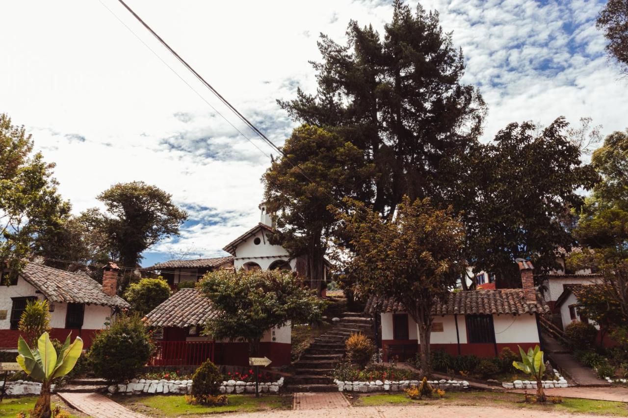 Hotel Y Centro De Convenciones Pueblito De Yerbabuena Paraiso Natural Chía Εξωτερικό φωτογραφία